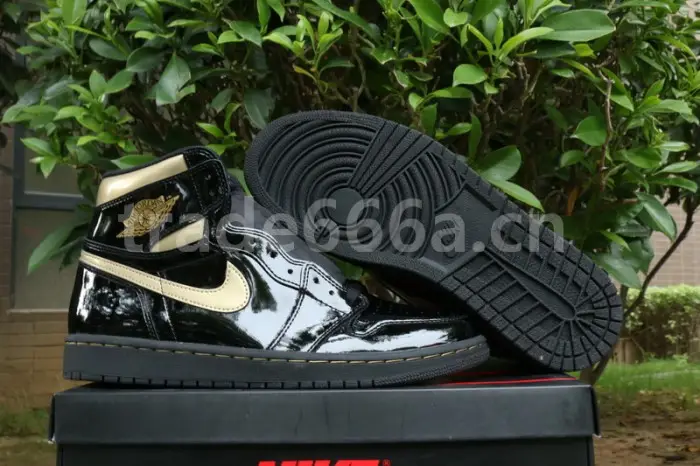 Authentic Air Jordan 1 High “Black Metallic Gold” 