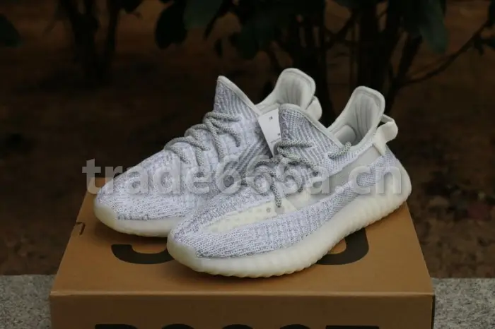 Authentic Yeezy Boost 350 V2 Static(full reflective) EADDC633