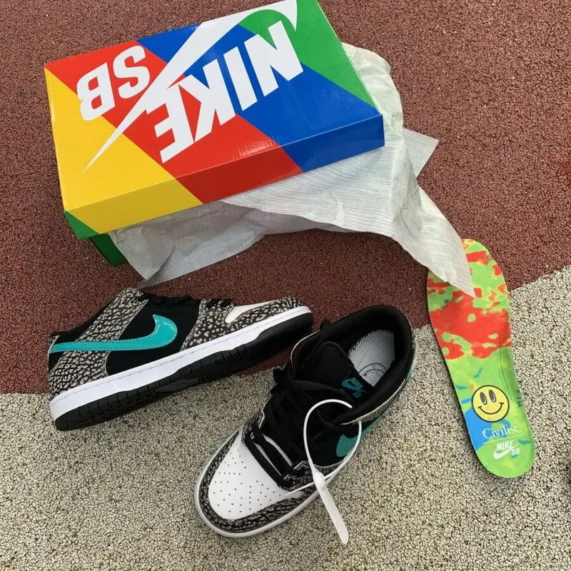 Authentic Nike SB Dunk Low“Elephant” 