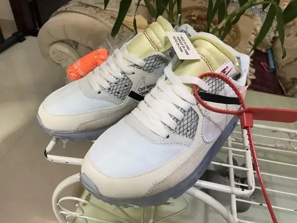 Authenitc OFF-WHITE x Air Max 90 GS CAEA2060
