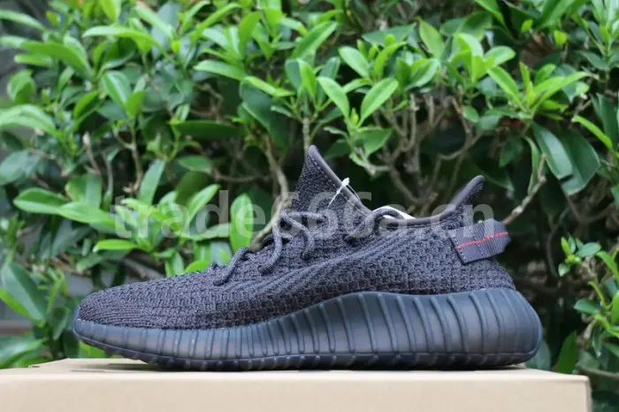 Authentic Yeezy Boost 350 V2 Static Black full-reflective 