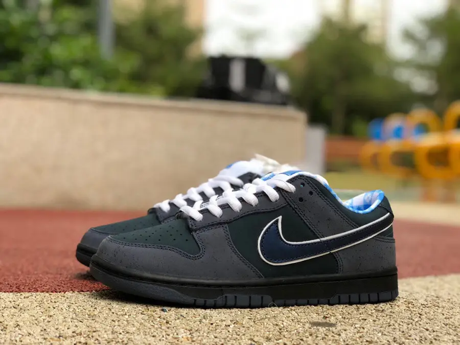 Authentic Nike Dunk SB Low Blue Lobster 
