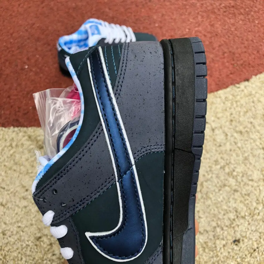 Authentic Nike Dunk SB Low Blue Lobster 
