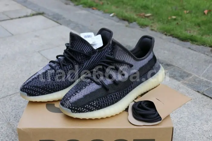 Authentic Yeezy Boost 350 V2 “Carbon” EDFBB462