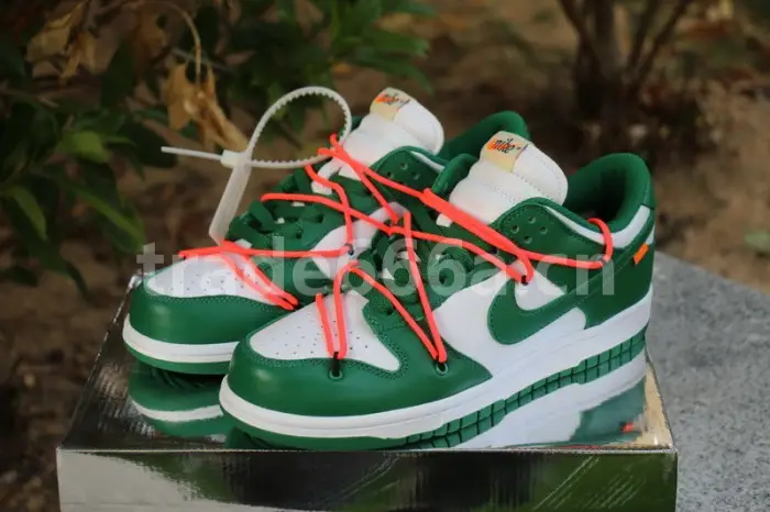 Authentic OFF-WHITE x Nike Dunk Low Green ACFBE357