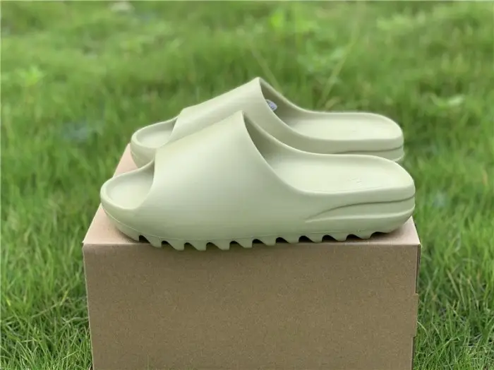 Yeezy Slide-003 