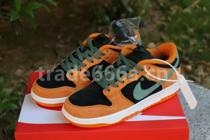 Authentic Nike Dunk Low SP “Ceramic”