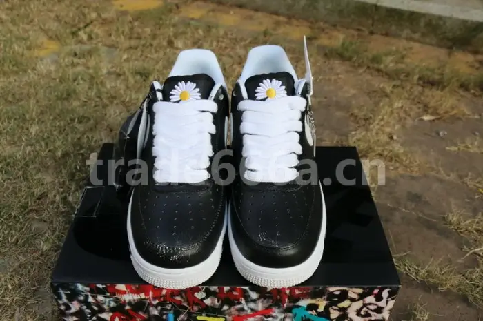 Authentic PEACEMINUSONE x Nike Air Force 1“Para-noise” 