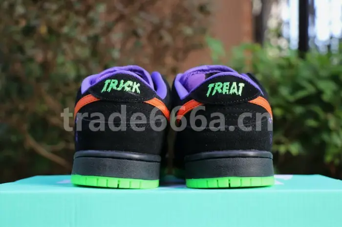 Authentic Nike SB Dunk Low “Night of Mischief” 