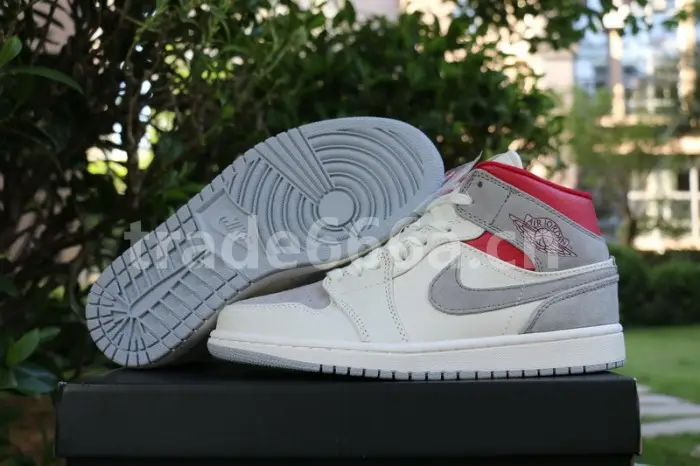Authentic SNS x Air Jordan 1 Mid GS 