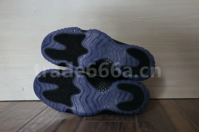 Authentic Air Jordan 11 “Cap and Gown” 