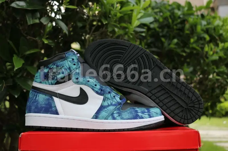 Authentic Air Jordan 1 Retro High OG “Tie Dye” 