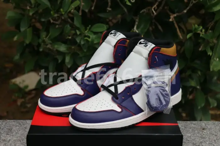 Authentic Nike SB x Air Jordan 1 Lakers EBAE42