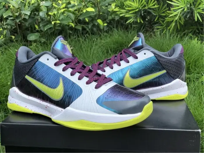 Authentic Nike Zoom Kobe V Protro “Chaos” 