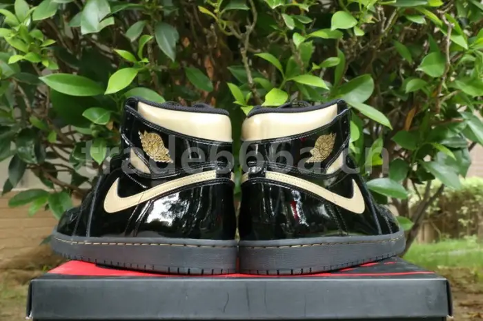 Authentic Air Jordan 1 High “Black Metallic Gold” 