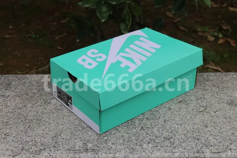 Authentic StrangeLove x Nike SB Dunk Low SB 