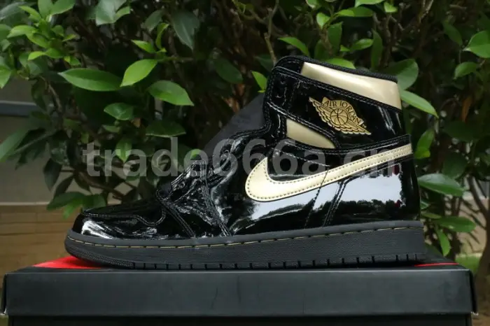 Authentic Air Jordan 1 High “Black Metallic Gold” 