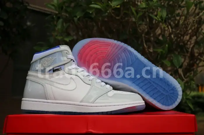 Authentic Air Jordan 1 High Zoom R2T 
