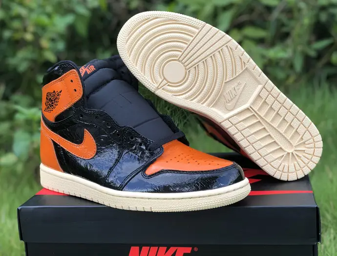 Authentic Air Jordan 1 Retro High OG “Shattered Backboard 3.0” GS 