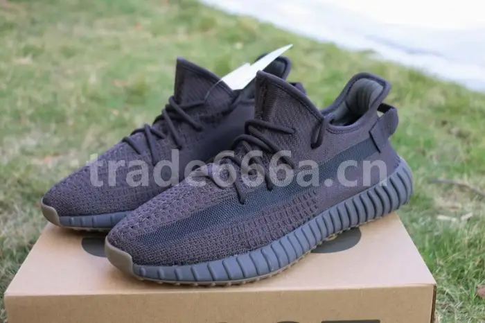 Authentic Yeezy Boost 350 V2 “Cinder” CCBCE631