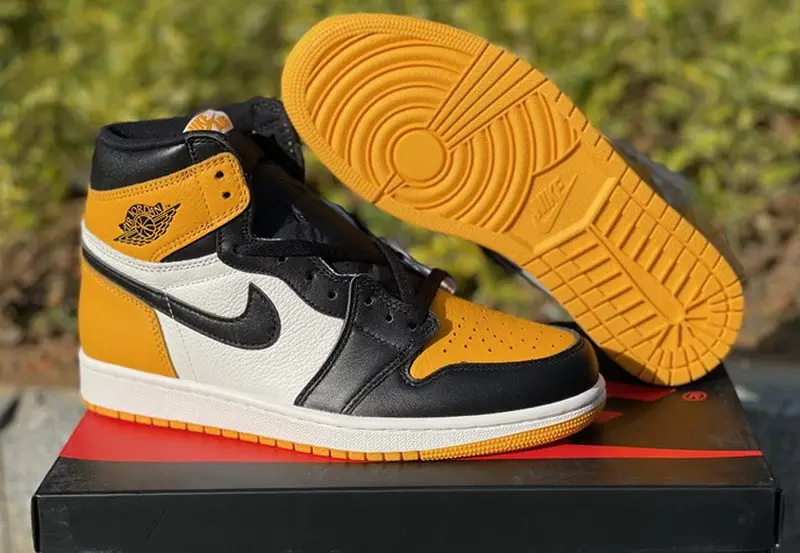 Authentic Air Jordan 1 High OG “Yellow Toe” GS 