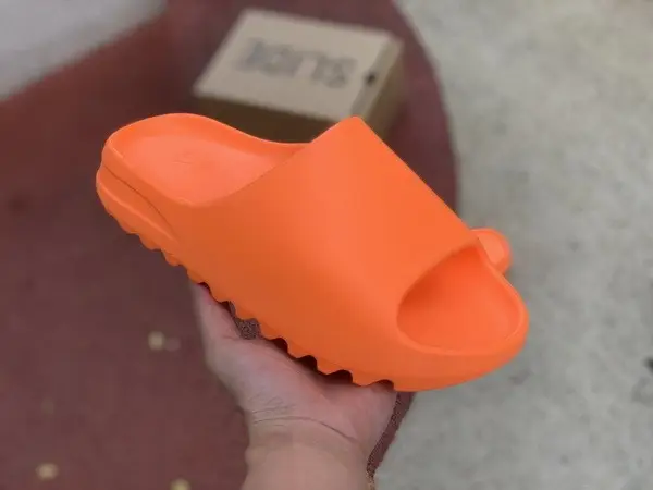 Yeezy Slide-010 