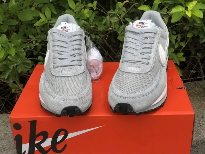 Authentic fragment Design x sacai x Nike LDV Waffle Grey 