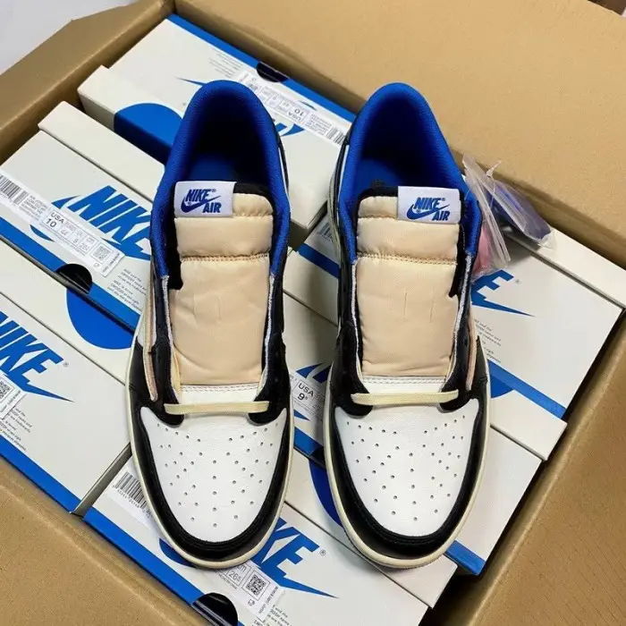 Authentic Travis Scott x Air Jordan 1 Low 
