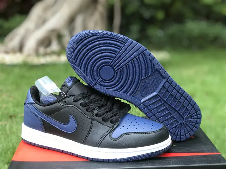 Authentic Air Jordan 1 Low OG “Mystic Navy”GS 