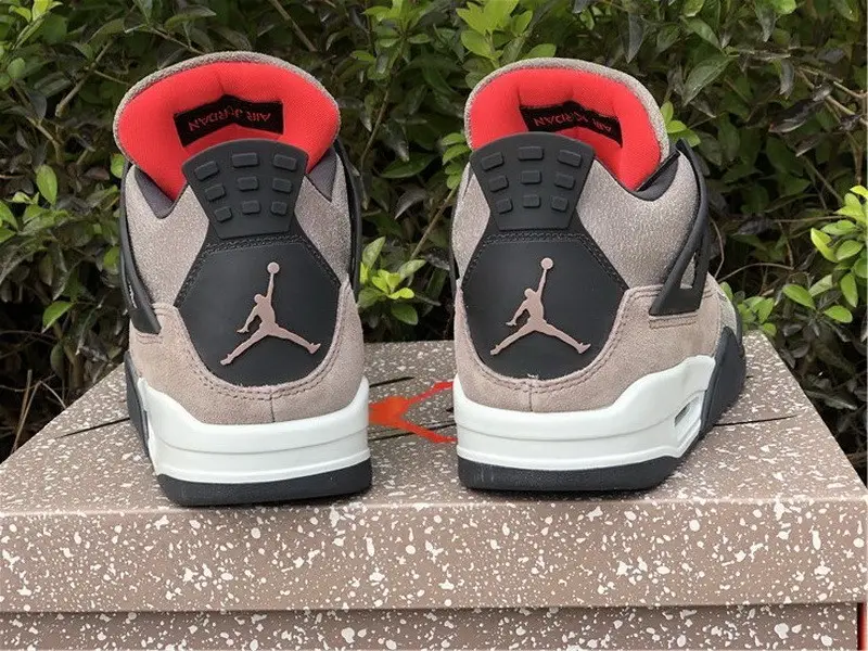Authentic Air Jordan 4 “Taupe Haze” 