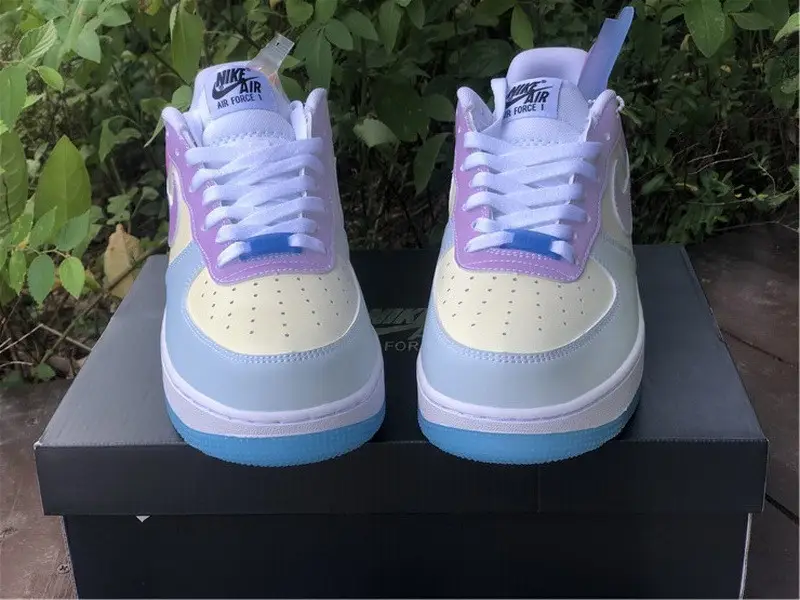 Authentic Nike Air Force 1 '07 LX Photochromic 