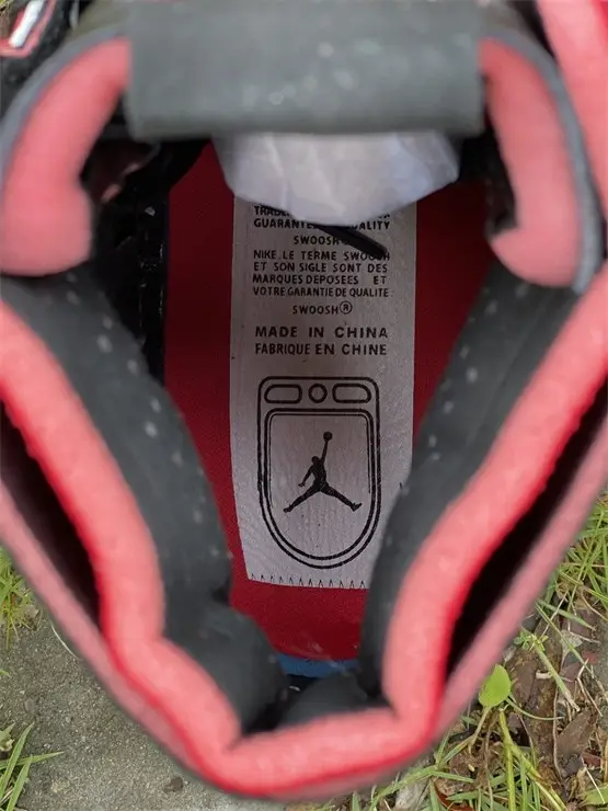 Authentic Air Jordan 1 Zoom CMFT “Bulls” 