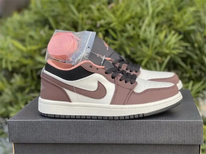 Authentic Air Jordan 1 Low “Mocha Brown” 