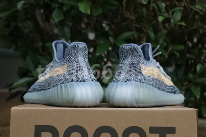 Authentic Yeezy Boost 350 V2 Ash Blue 