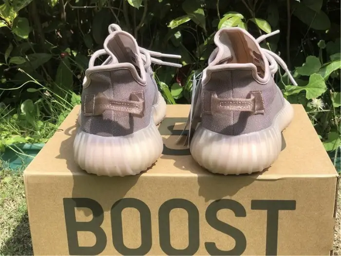 Authentic Yeezy Boost 350 V2“Mono Mist” 