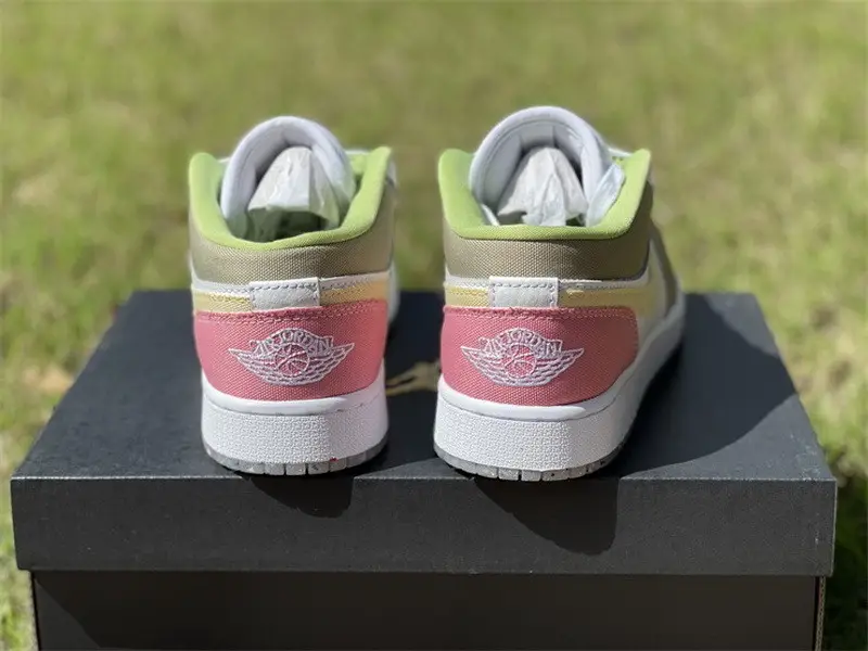 Authentic Air Jordan 1 Low DJ0341-100 GS 
