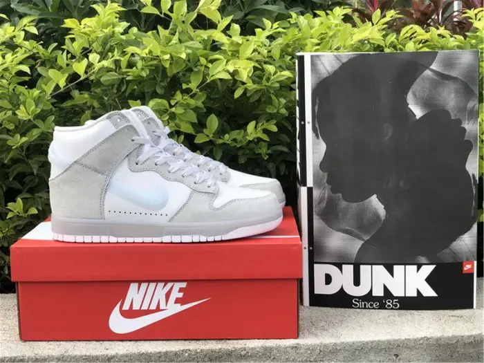 Authentic Slam Jam x Nike Dunk High 