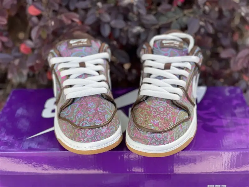 Authentic Nike SB Dunk Low Brown Paisley 