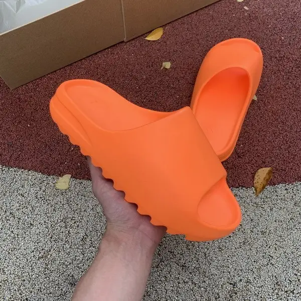Yeezy Slide-010 