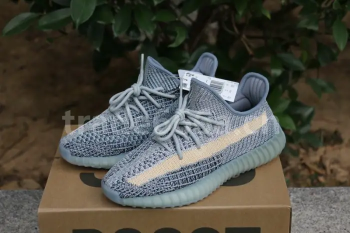 Authentic Yeezy Boost 350 V2 Ash Blue 