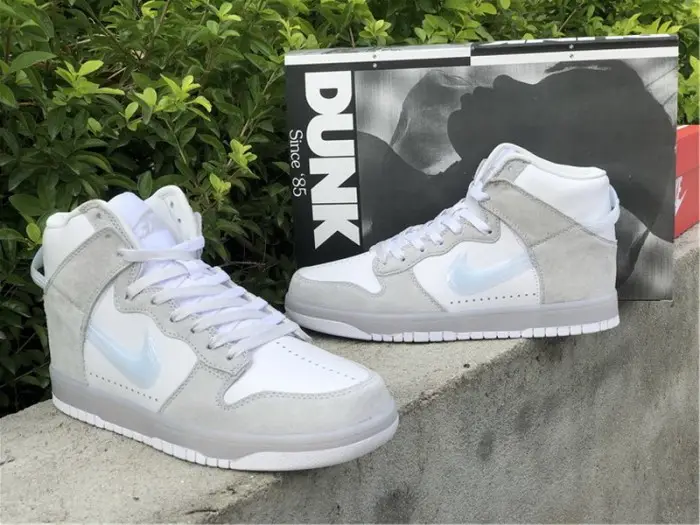 Authentic Slam Jam x Nike Dunk High 