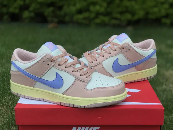 Authentic Nike Dunk Low “Pink Oxford” 