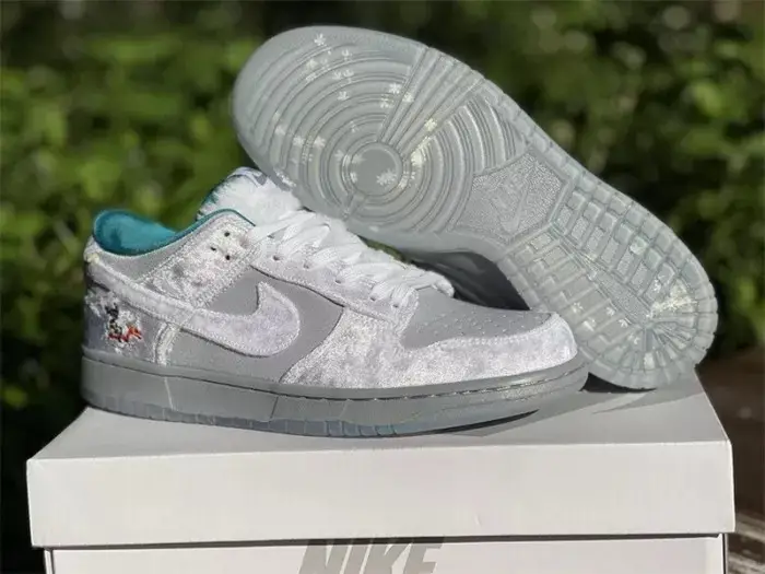 Authentic Nike Dunk Low Ice 