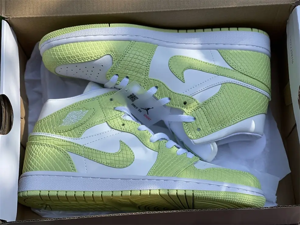Authentic Air Jordan 1 Mid SE “Green Python” 