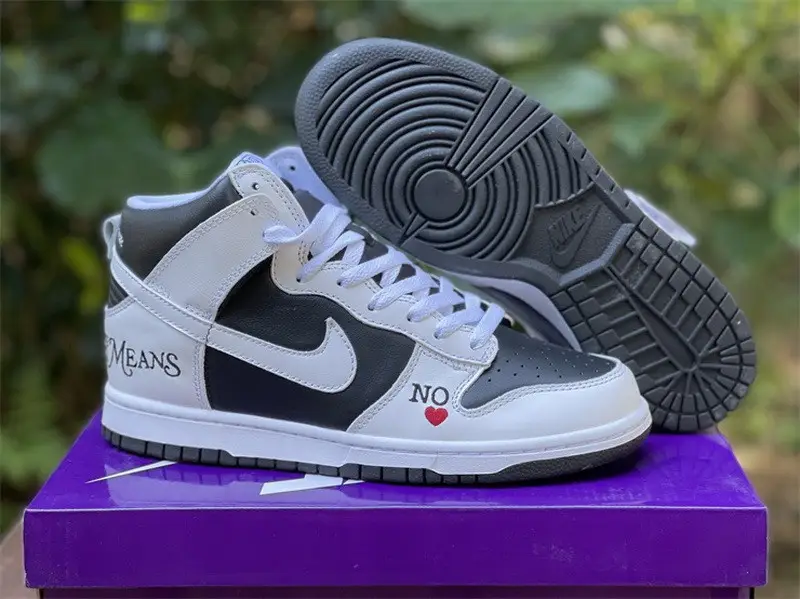 Authentic Supreme x Nike SB Dunk High QS “By Any Means”White Black 