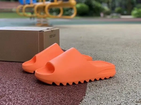 Yeezy Slide-010 