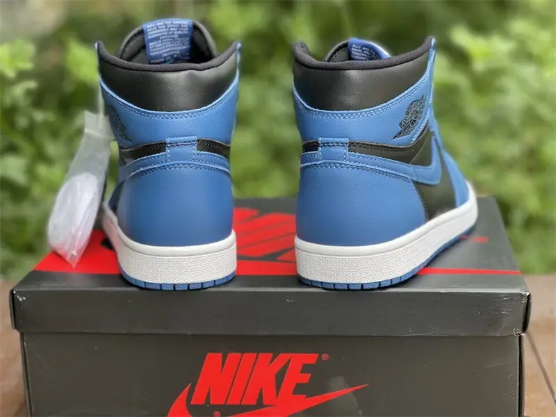 Authentic Air Jordan 1 High OG “Dark Marina Blue” 