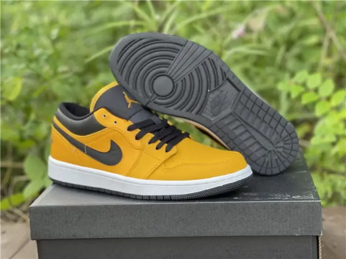 Authentic Air Jordan 1 Low“University Gold” Women shoes 