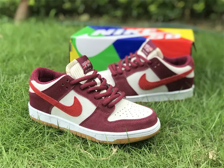 Authentic Skate Like a Girl x Nike SB Dunk Low 