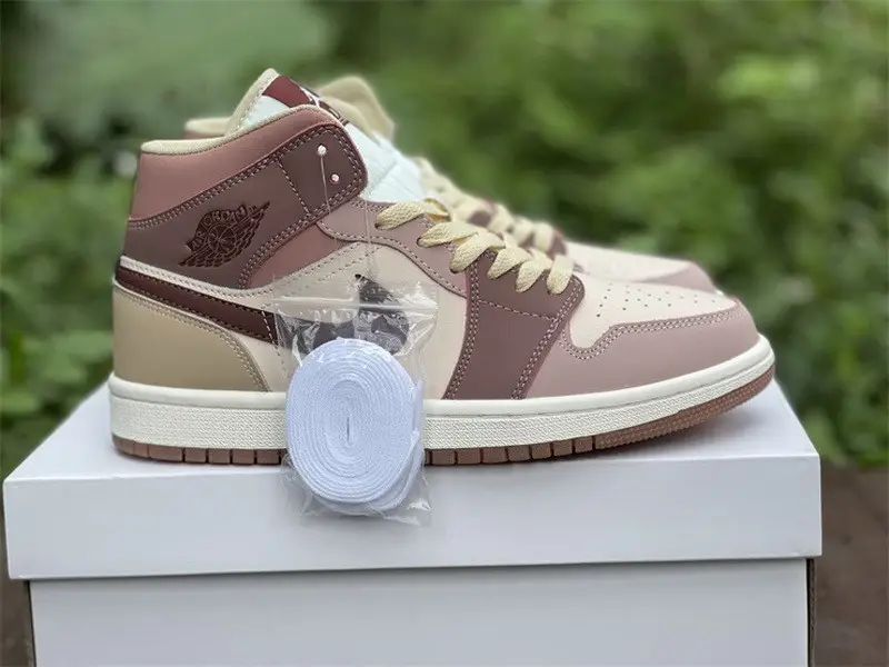 Authentic Air Jordan 1 Mid “Brown Pink” 